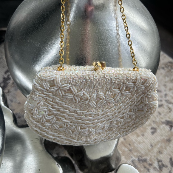 Vintage wedding day fully beaded white evening bag made in ❤️Hong Kong❤️ - Picture 11 of 17